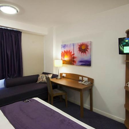 Premier Inn Horsham Exterior foto