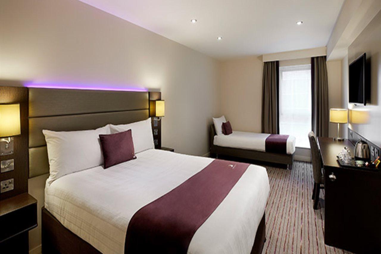 Premier Inn Horsham Exterior foto